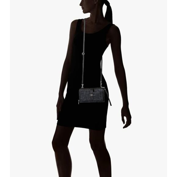 Sakroots Artist Circle Smartphone Crossbody - Picture 4 of 12